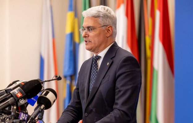Ministrul Drago Pislaru anunta o consultare cu intreaga societate privind legea salariilor in