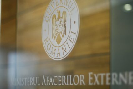 O fostă angajată a MAE, care a încasat ilegal salarii timp de 15 ani, și-a recunoscut fapta. Cât de grav este…