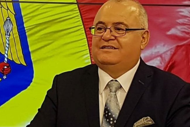 Perchezitii in cazul psihologului Ion Duvac acuzat de hartuirea pacientelor sale A fost dus pentru audieri