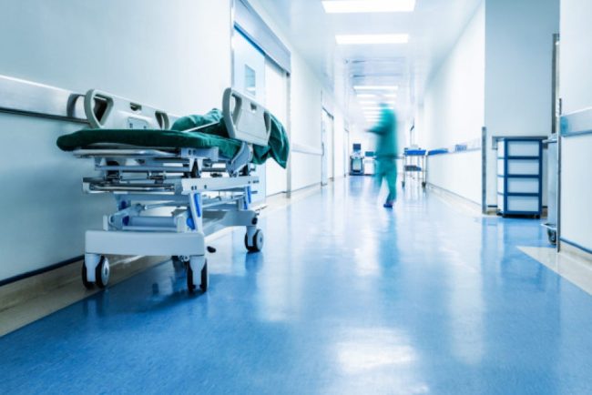 doi medici din resita au fost arestat pentru ucidere din culpa in urma decesului unui pacient care