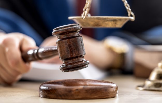 notar din bucuresti trimis in judecata pentru neplata unor taxe si impozite de aproape 15 milioane de