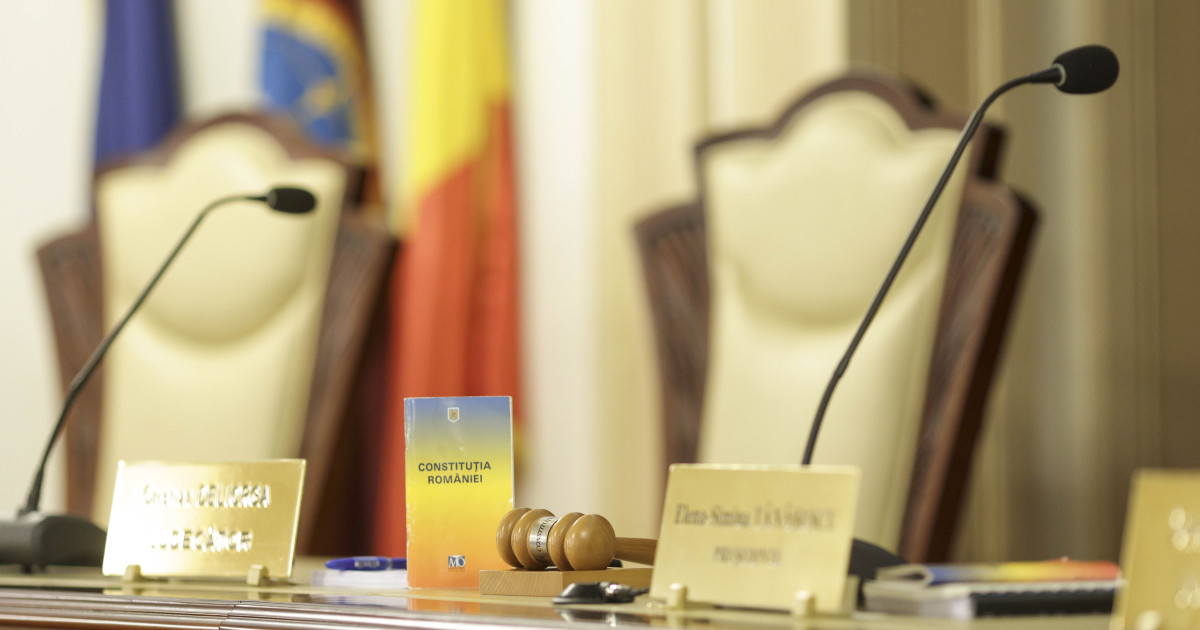 CCR examineaza astazi noua Lege ANI Mandatele alesilor si declaratiile de avere ale partenerilor in