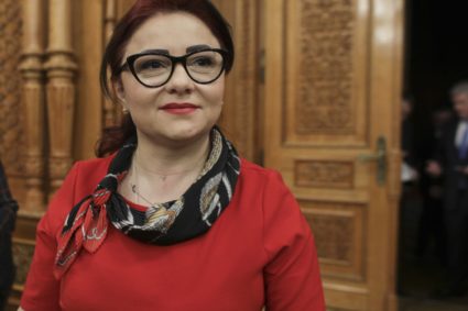 Cristina Trăilă, reprezentantă a liberalilor, este audiată la DNA Iași. A fost acuzată în dosarul lui Fănel Bogoș…