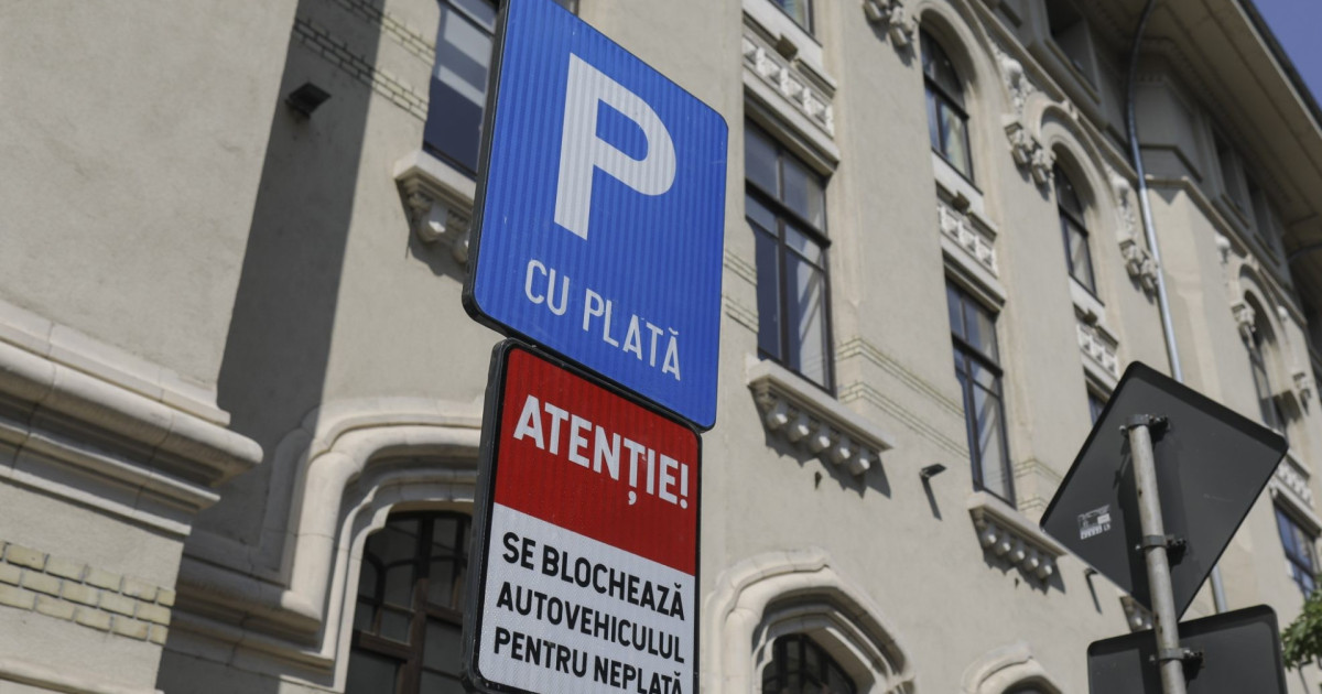 Masini personale prezentate ca vehicule de serviciu pentru a beneficia de parcare gratuita Doi fost comisari sefi din