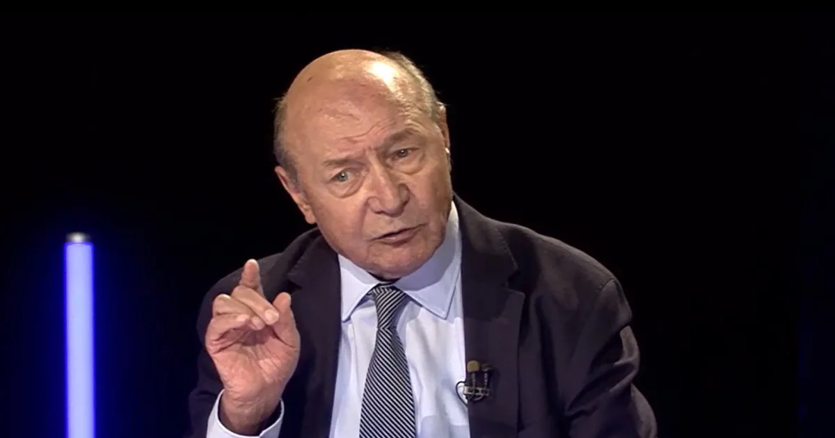 Băsescu critică strategia PNL la CCR: Dizolvarea Parlamentului e atributul...