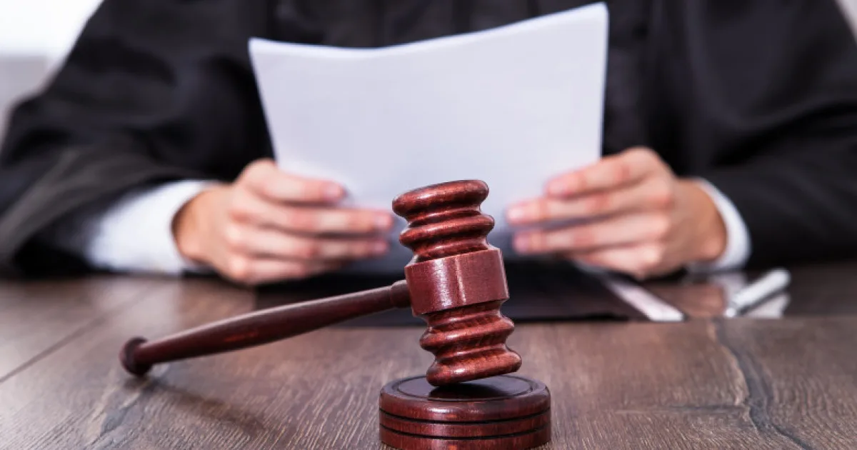 Fost manager la Spitalul Județean Botoșani, condamnat cu suspendare pentru mită