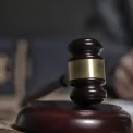 Dobânzile permise băncilor la scadența anticipată a creditelor, decisă de ÎCCJ
