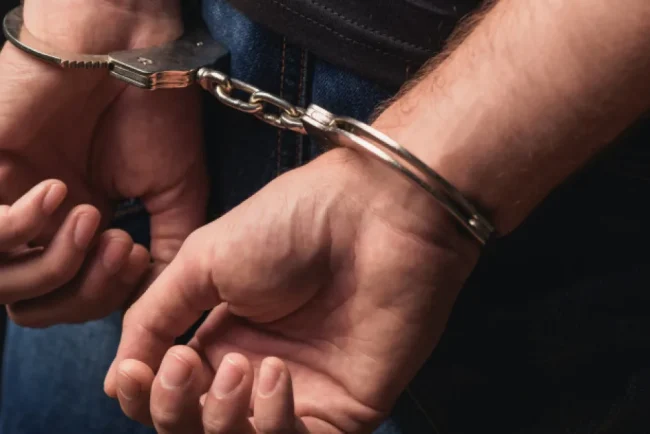 Mită la frontiera cu Ucraina: nouă polițiști de frontieră și vameși de la Halmeu, reținuți